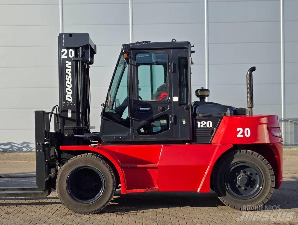 Doosan D90/120 S-7 柴油卡車