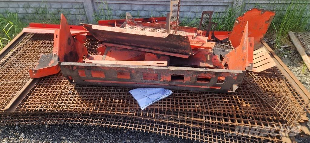 Sandvik QA 450 移動式篩選機