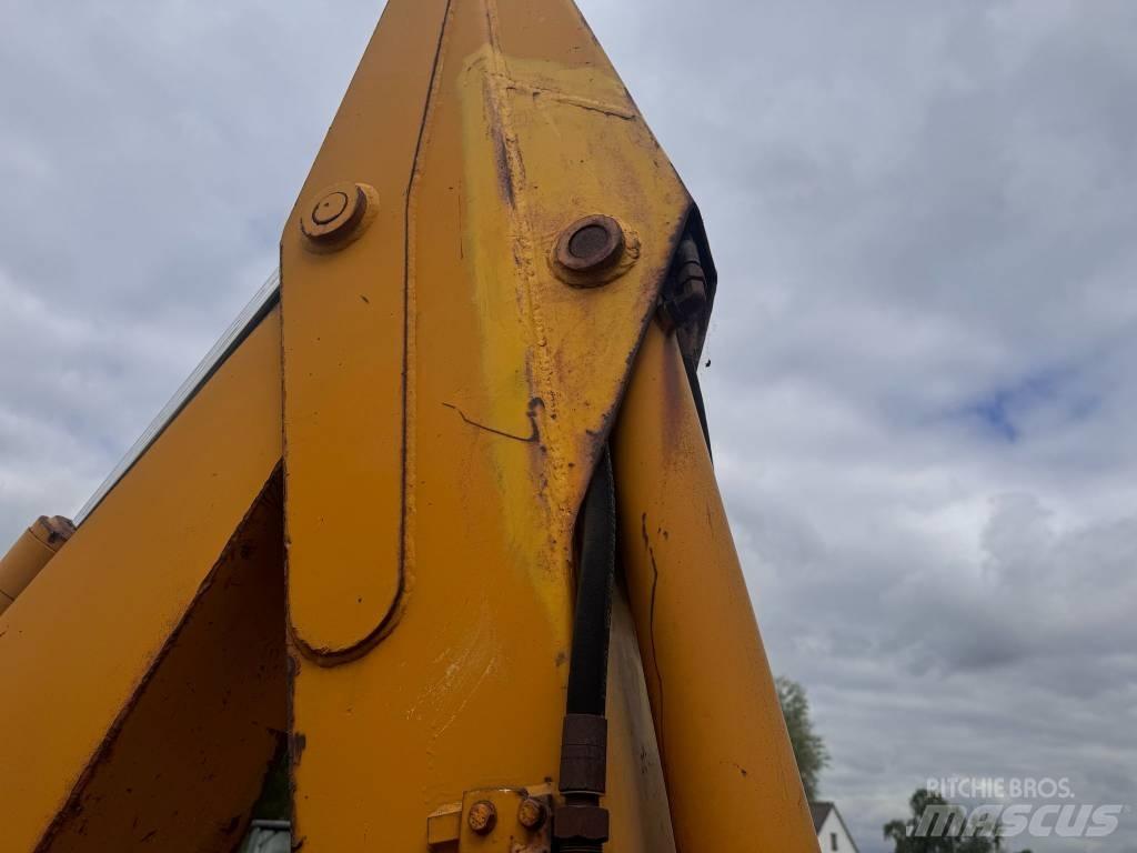 Komatsu WB 97 R-5EO 反鏟裝載機