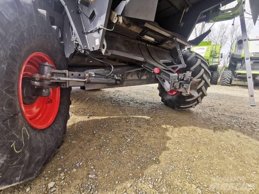 CLAAS Lexion 650 聯合收穫機