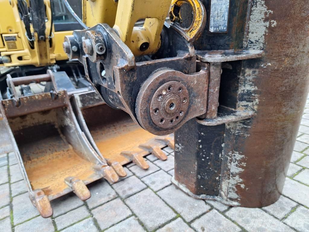 CAT 305 E2 + Powertilt 小型挖土機/掘鑿機<7t(小型挖掘機)