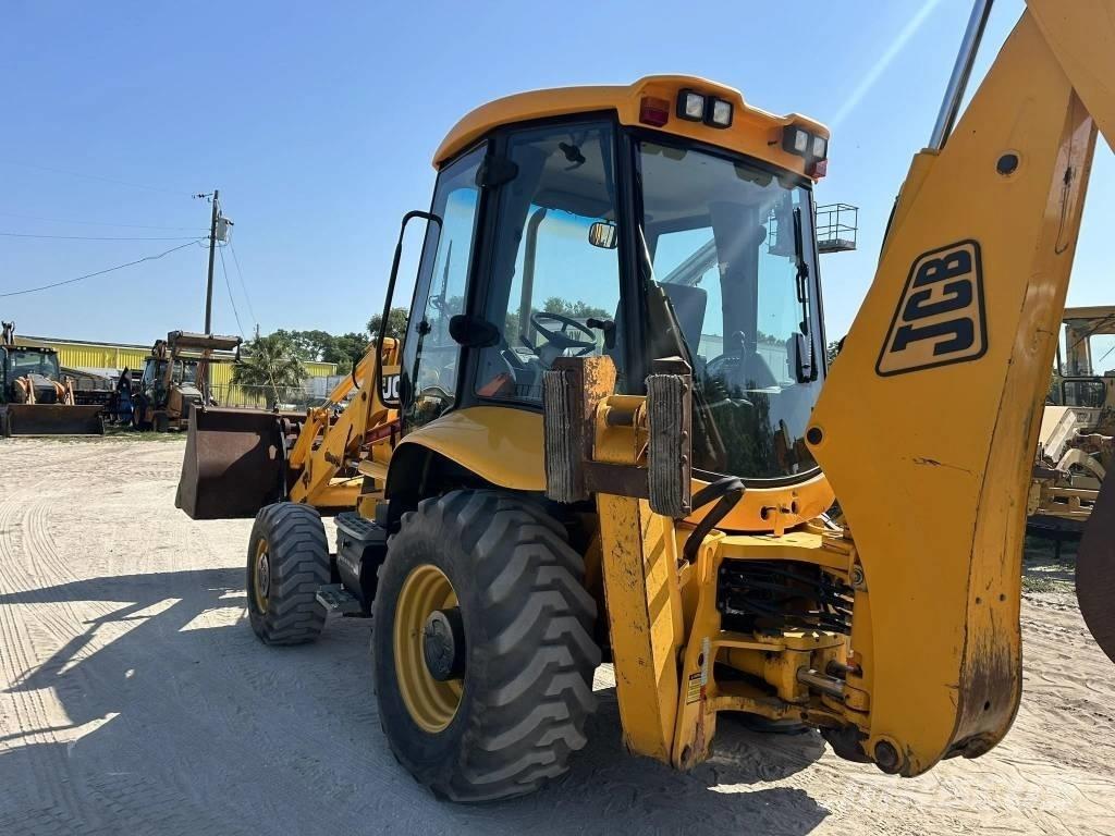 JCB 3CX 反鏟裝載機