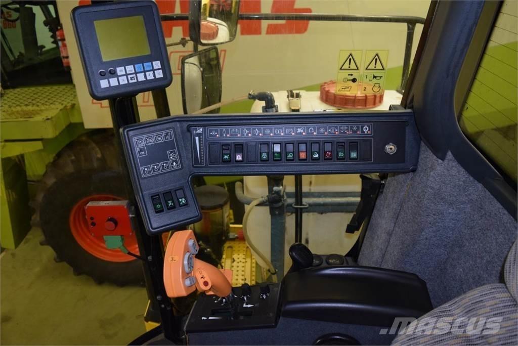 New Holland FX 40 自走式飼料採集機