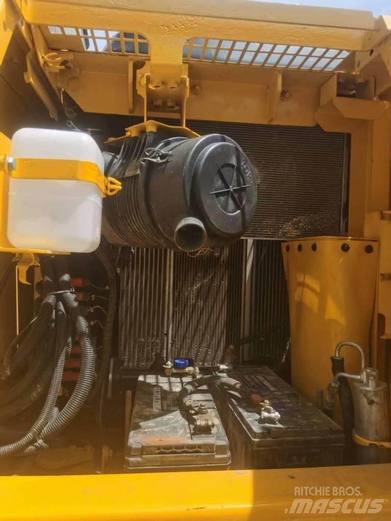 Komatsu PC 130 中型挖土機/掘鑿機/挖掘機 7t-12t