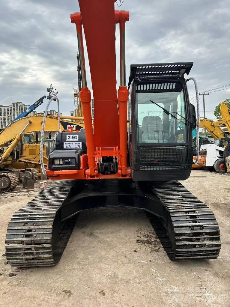Hitachi ZX 200 履帶式 挖土機/掘鑿機/挖掘機