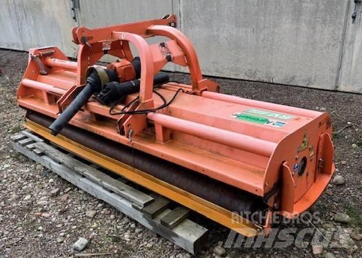 Agrimaster RV 320 莖葉去葉機