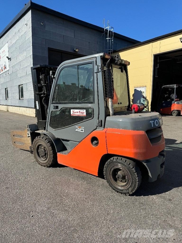 Toyota 40-8FD35N 柴油卡車