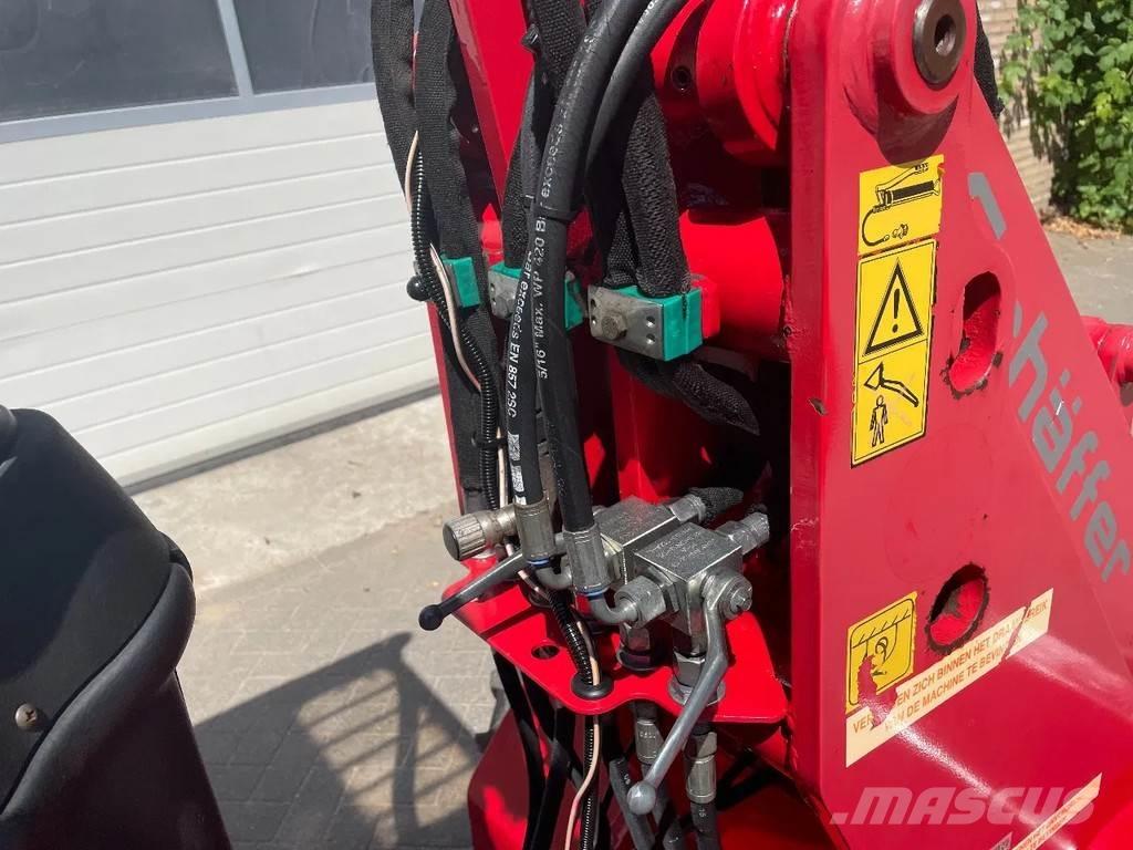 Schäffer 2033 輪胎式裝載機