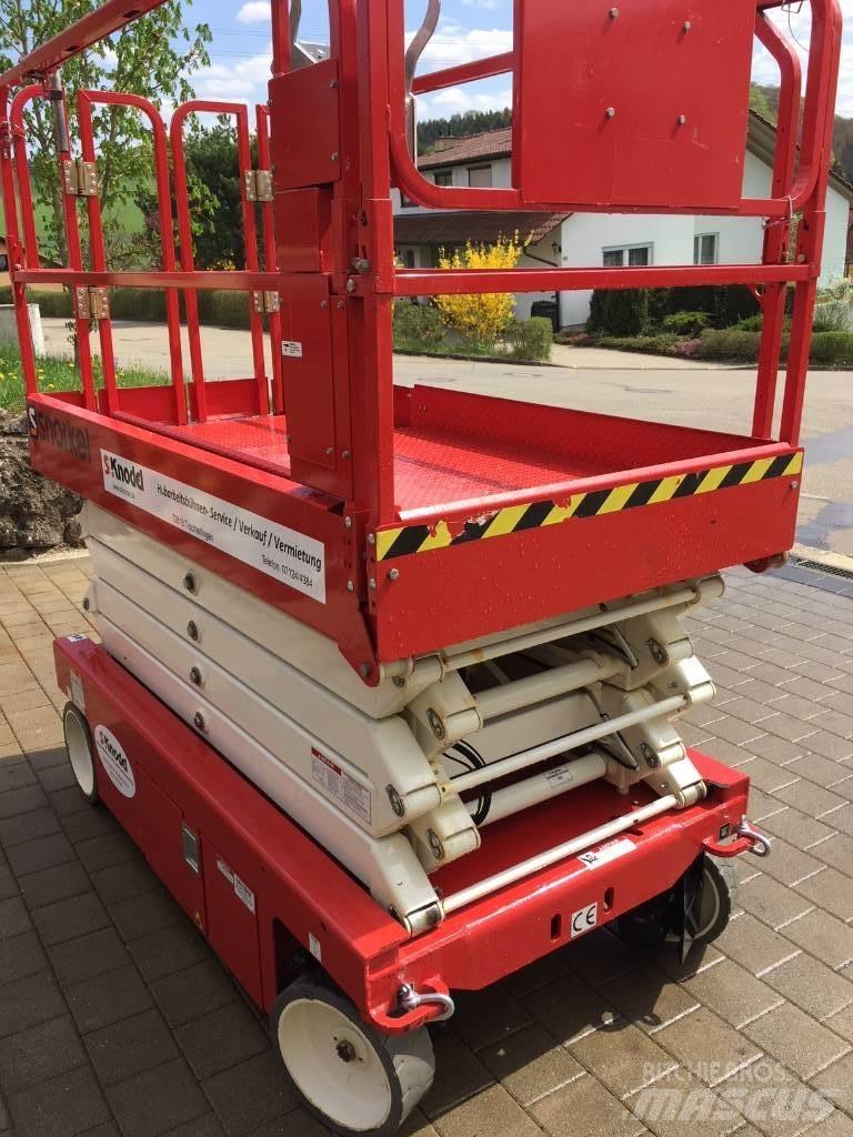 Snorkel S4732E 剪式升降機