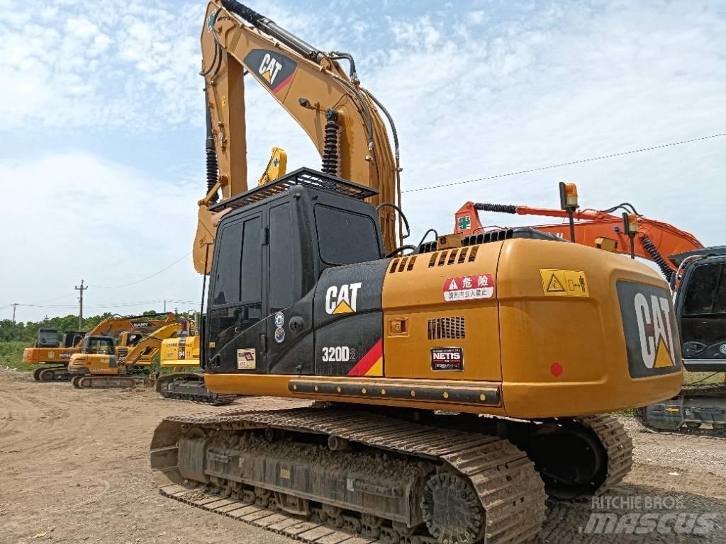 CAT 320D2 中型挖土機/掘鑿機/挖掘機 7t-12t