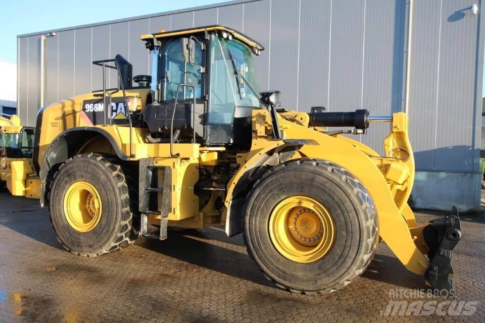 CAT 966M 輪胎式裝載機