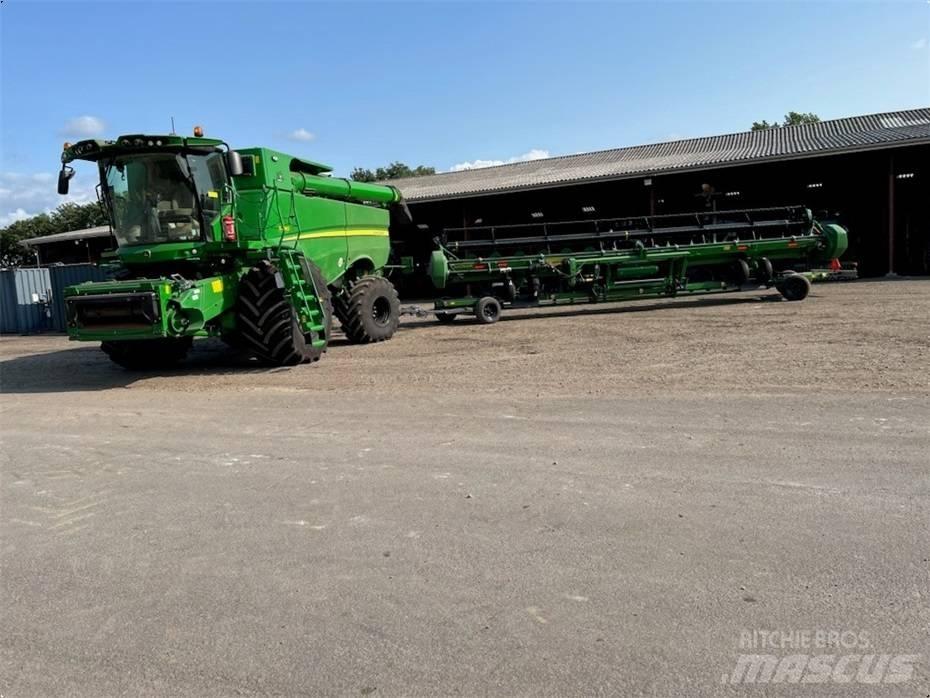 John Deere S 790 聯合收穫機