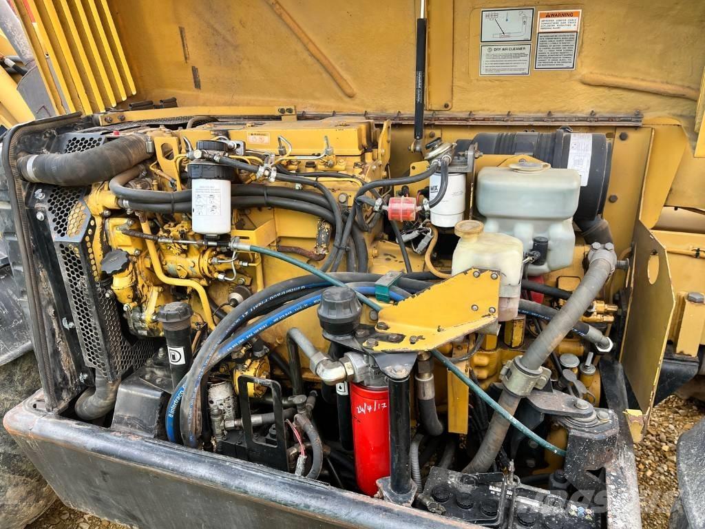 CAT TH 62 伸縮臂操作車