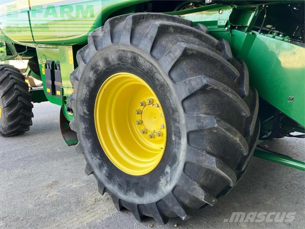 John Deere t560hm 聯合收穫機