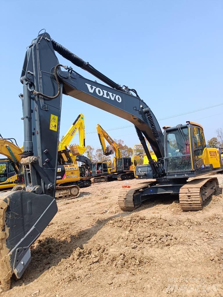 Volvo EC 220 履帶式 挖土機/掘鑿機/挖掘機