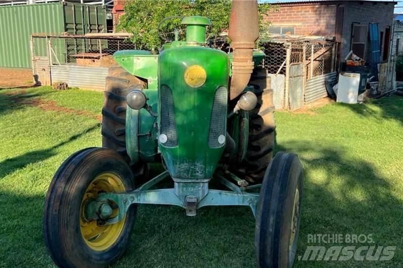 John Deere Lance 曳引機