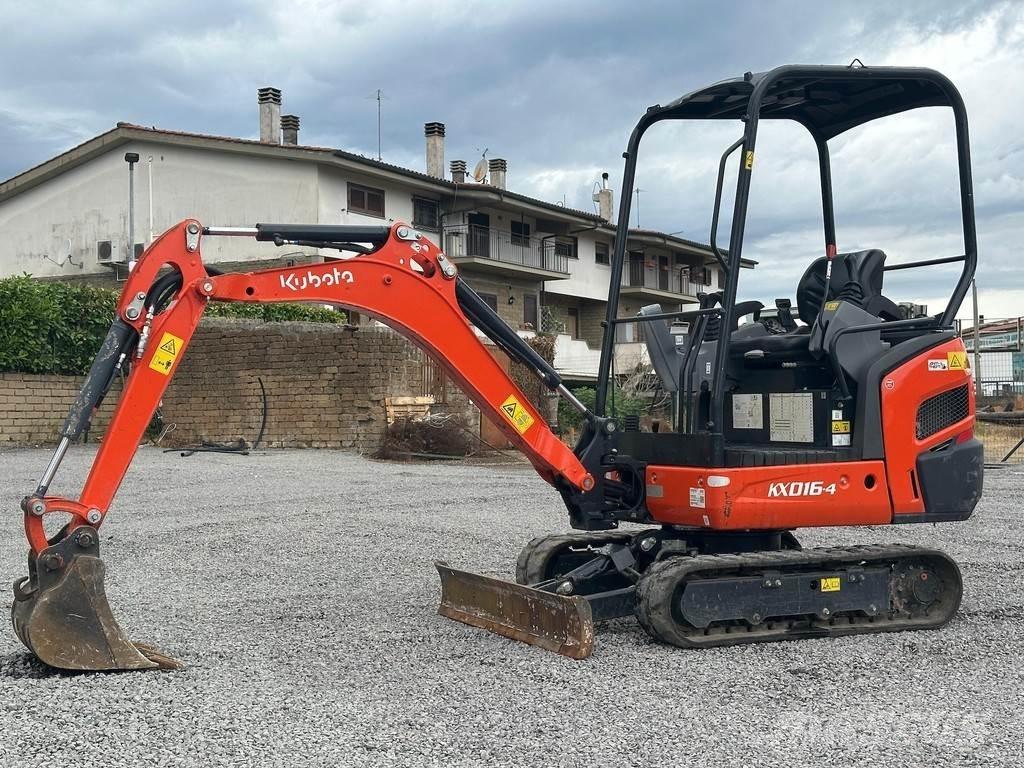Kubota KX016-4 小型挖土機/掘鑿機<7t(小型挖掘機)