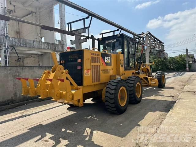 CAT 140 K 平土機