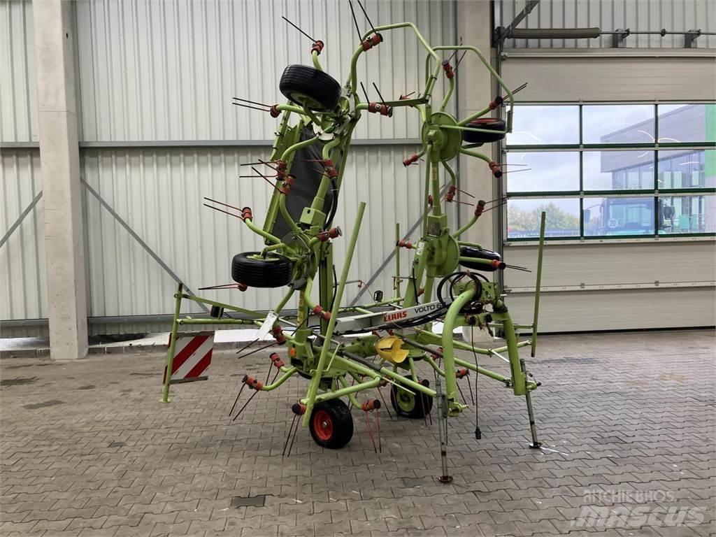 CLAAS Volto 64 耙與翻草機