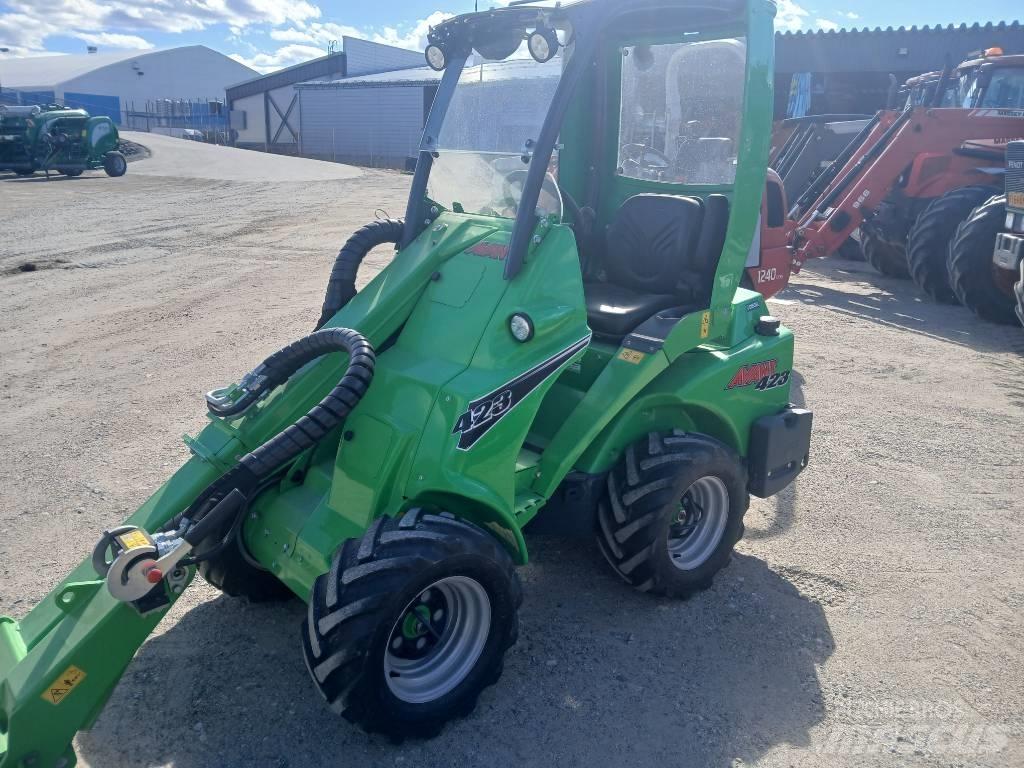 Avant 423 多功能裝載機