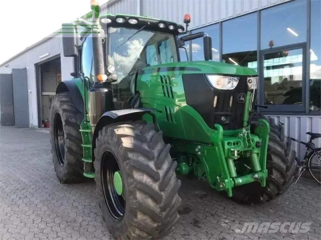 John Deere 6215r 曳引機
