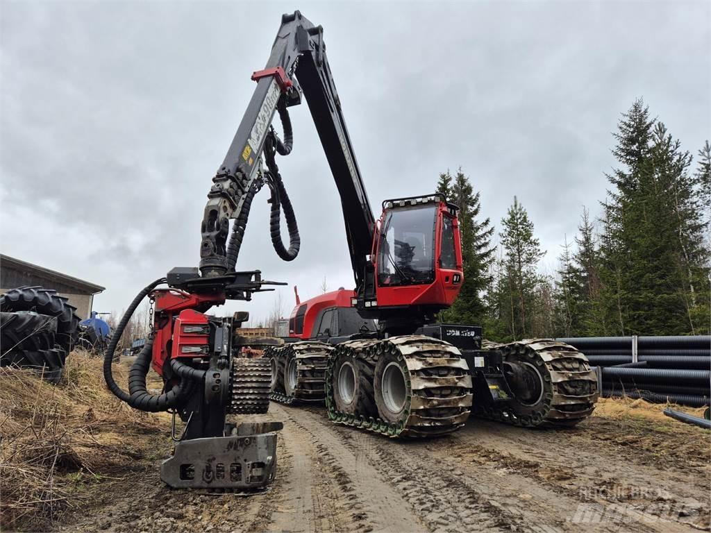 Komatsu 901 XC 收穫機