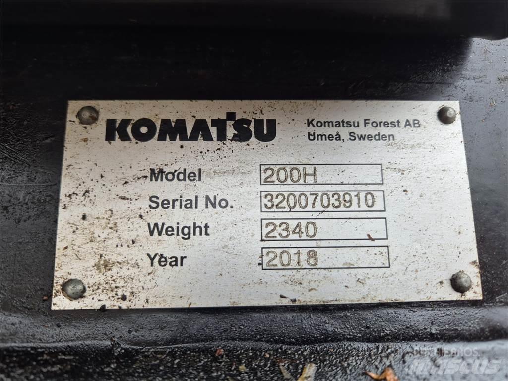 Komatsu 901 XC 收穫機