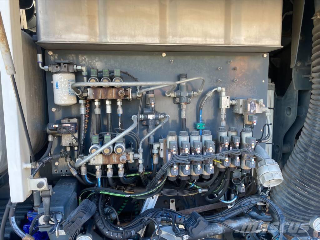 Scania G 410 清掃車