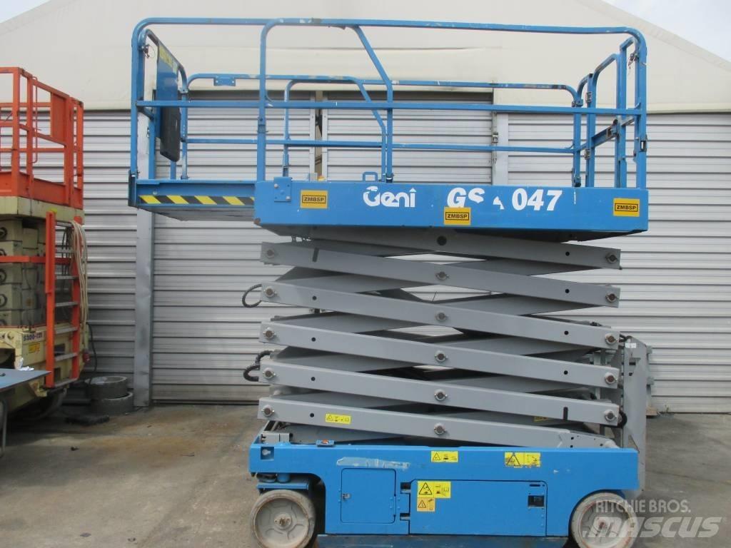 Genie GS 4047 剪式升降機