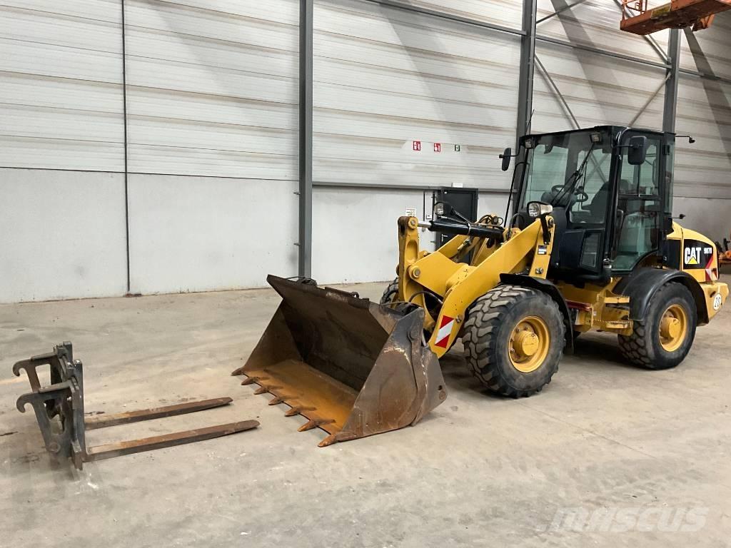 CAT 907 H 2 輪胎式裝載機