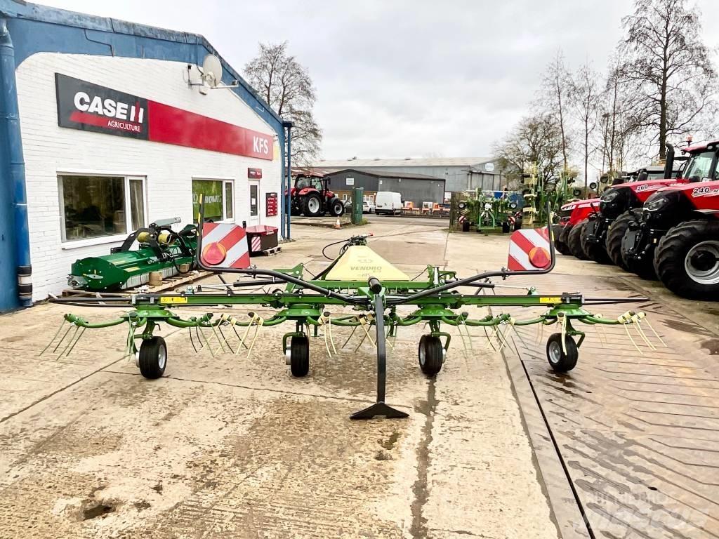 Krone Vendro 560 耙與翻草機
