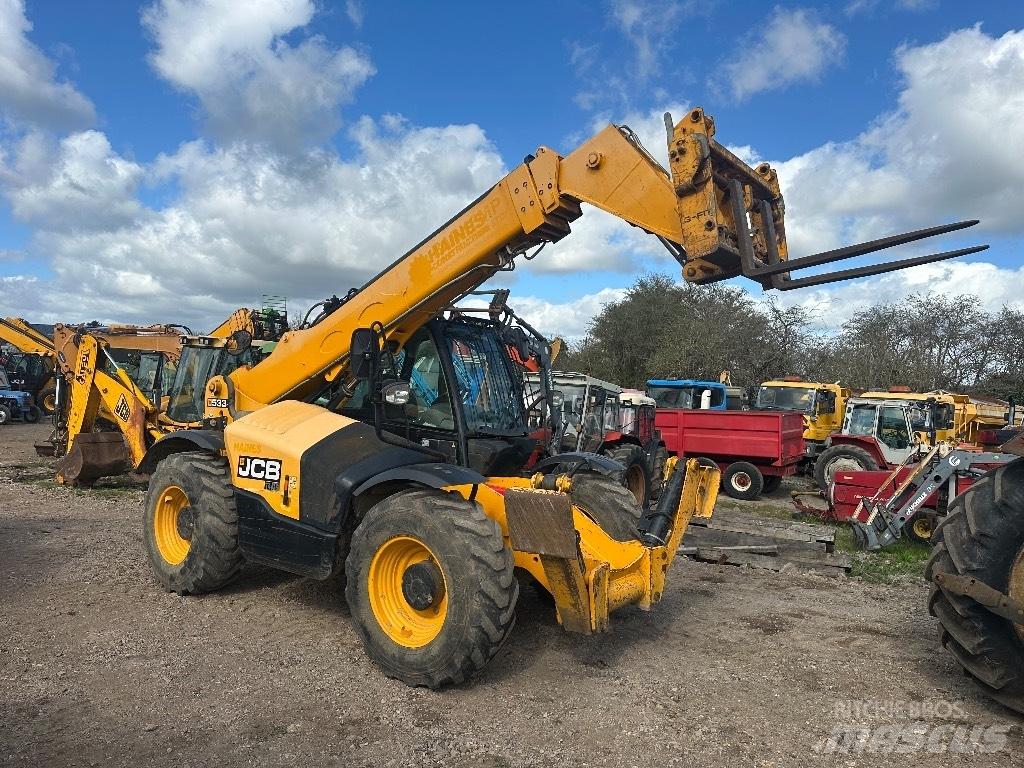 JCB 533-105 伸縮臂操作車