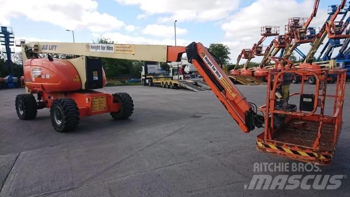 JLG 800AJ 曲臂高空作業車