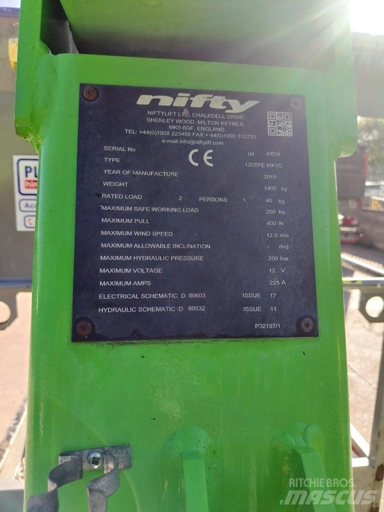Niftylift 120TPE 拖車裝載高空作業平台