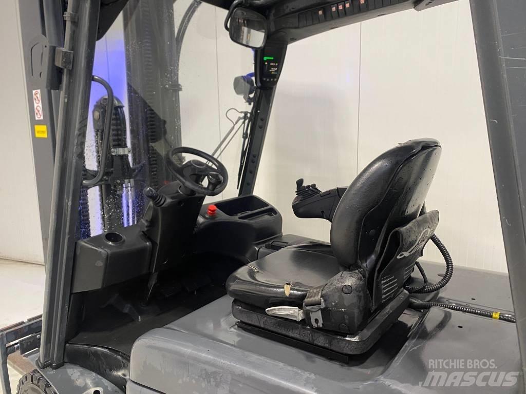 Linde E30L-01 電動堆高機