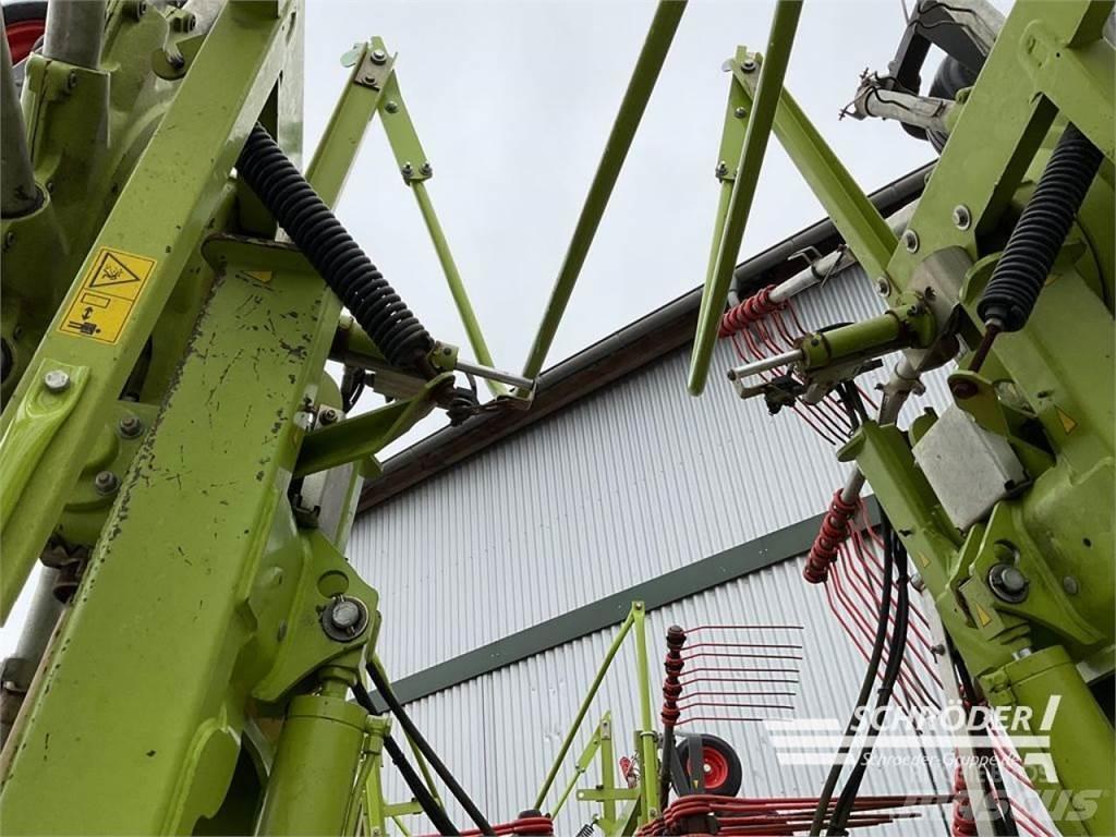 CLAAS LINER 3600 堆草機