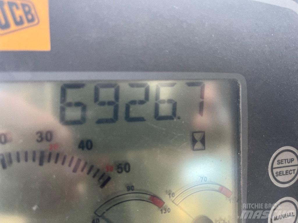 JCB 411 HT 輪胎式裝載機