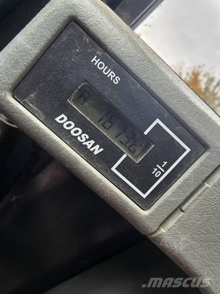 Bobcat E 63 小型挖土機/掘鑿機<7t(小型挖掘機)