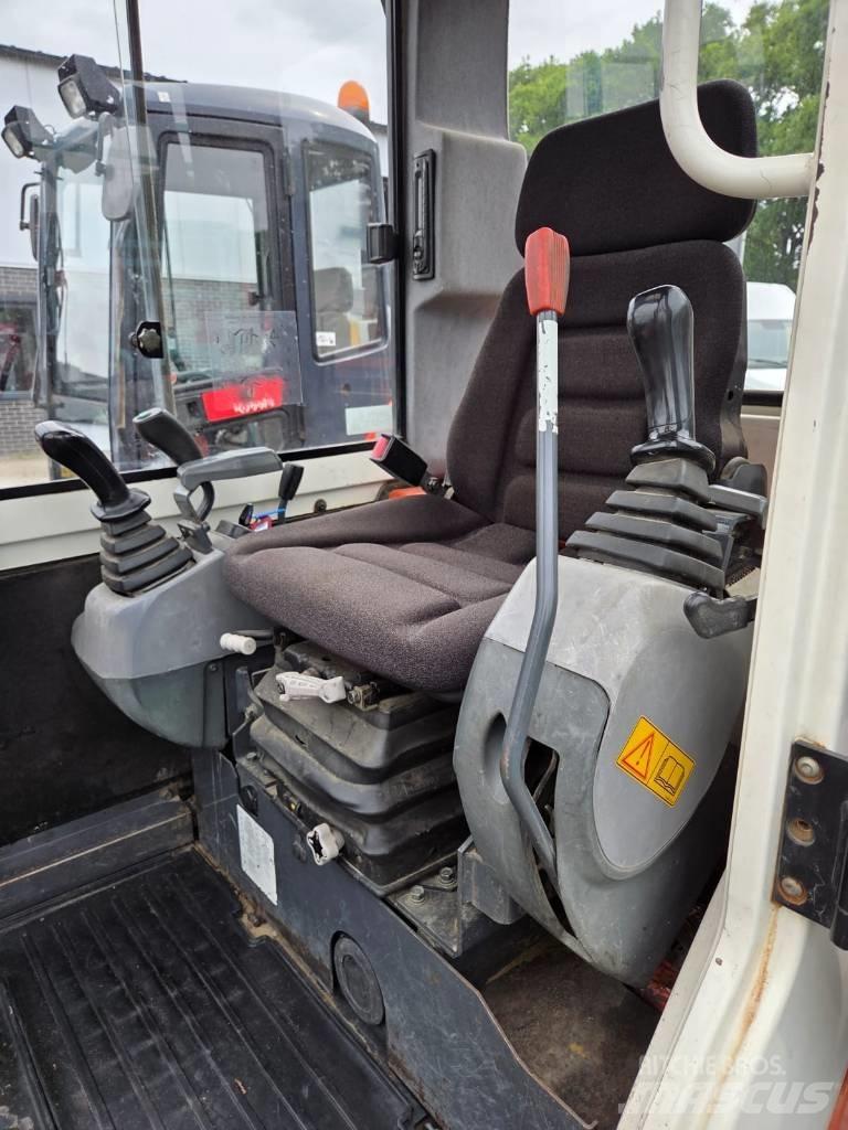 Kubota KX 61-3 小型挖土機/掘鑿機<7t(小型挖掘機)