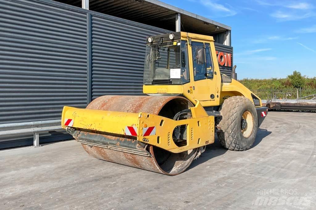Bomag BW 213 DH-4 單輪滾壓機