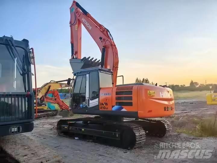 Hitachi ZX210 履帶式 挖土機/掘鑿機/挖掘機