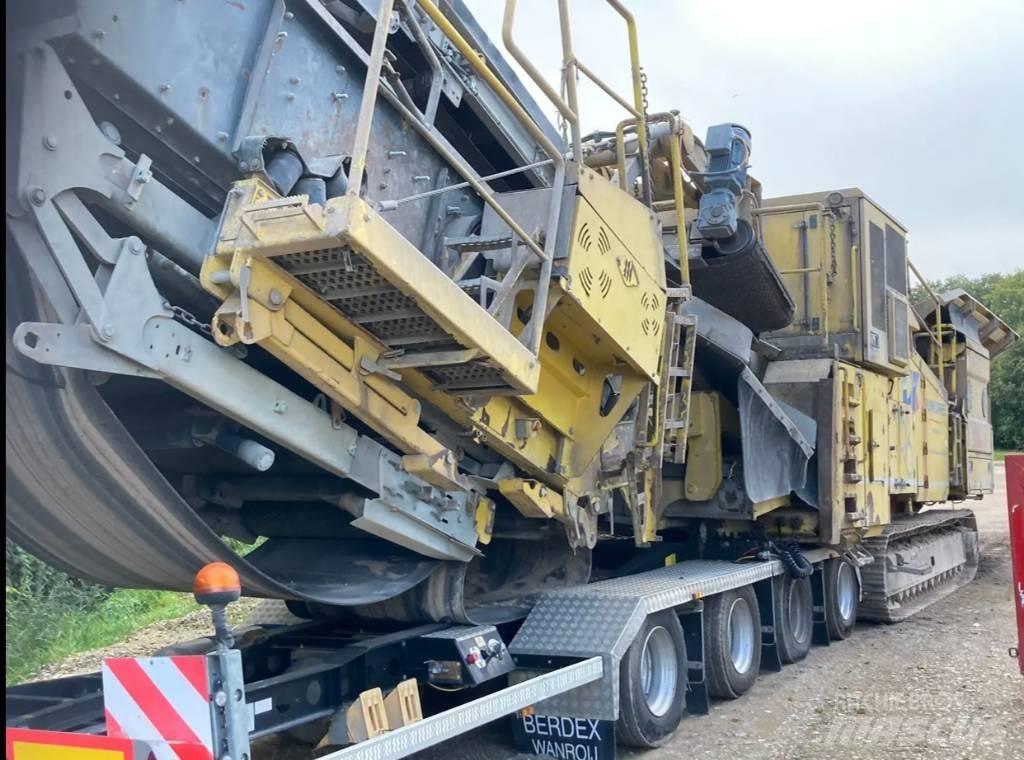 Keestrack R6 移動式壓碎機