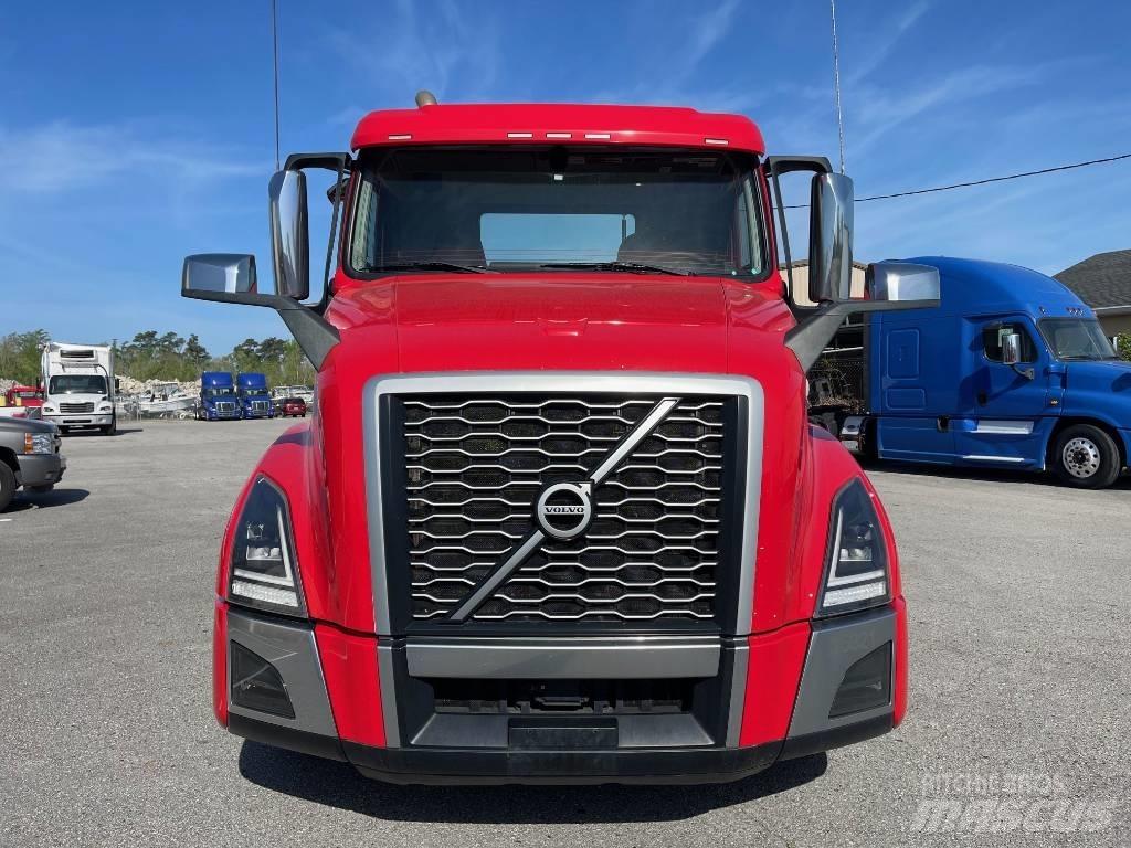 Volvo VNL64T300 曳引機組件