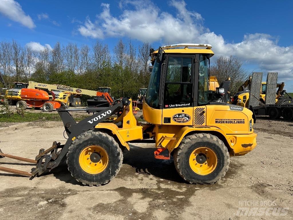 Volvo L 35 G 輪胎式裝載機