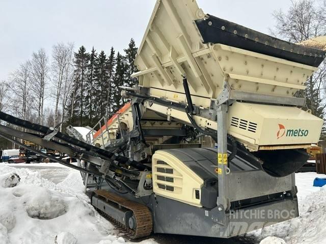 Metso ST 2.8 移動式篩選機