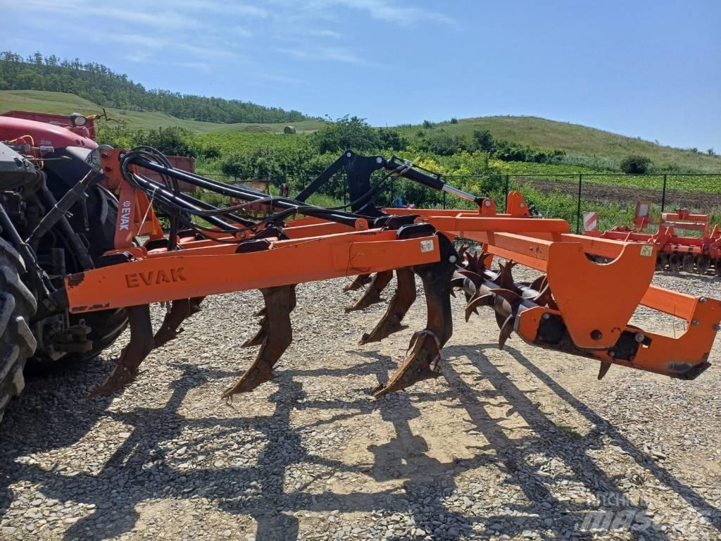 Evak Y62 其他農業機械