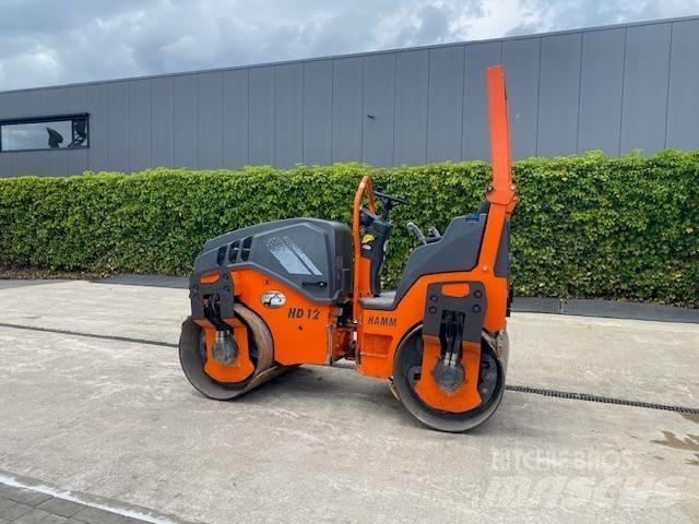 Hamm HD 12 VV 雙輪滾壓機