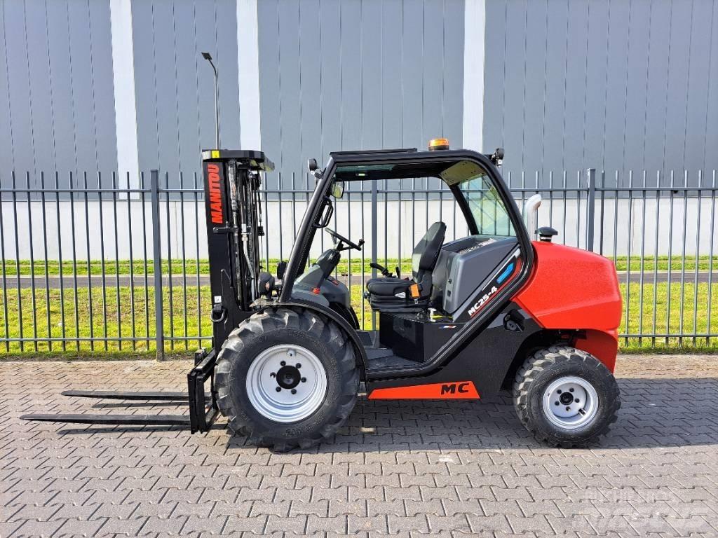 Manitou MC 25-4 柴油卡車