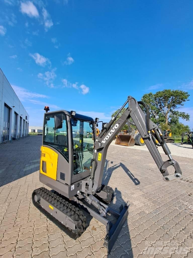 Volvo EC 18 E 小型挖土機/掘鑿機<7t(小型挖掘機)