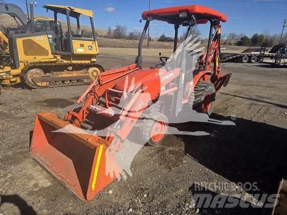 Kubota B26 反鏟裝載機